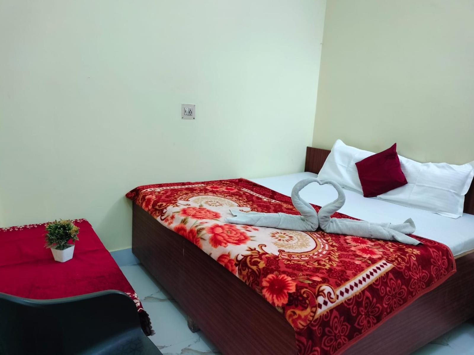 Jpm Guest House Váránaszi Kültér fotó