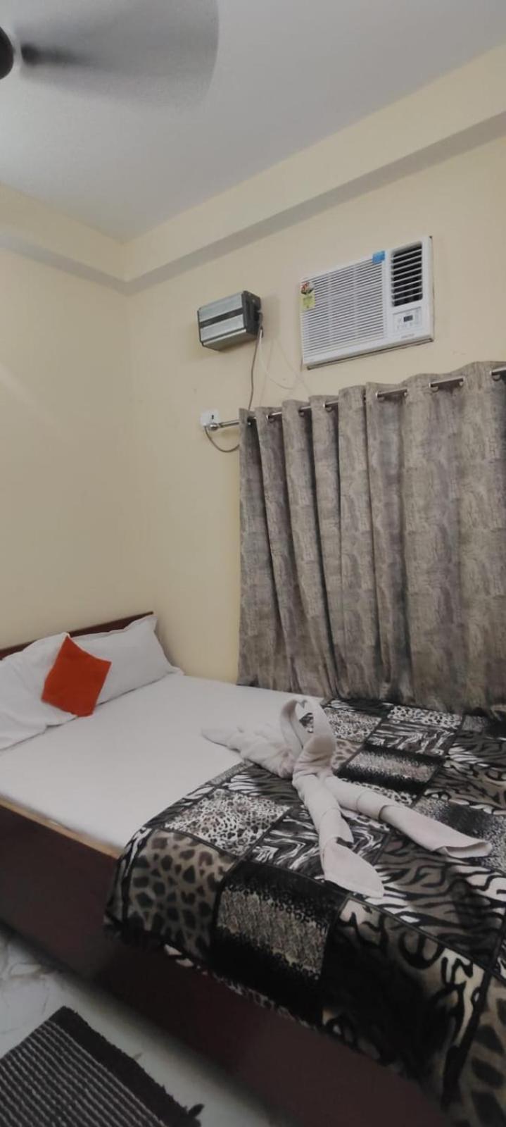 Jpm Guest House Váránaszi Kültér fotó