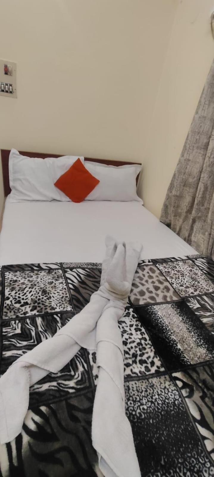 Jpm Guest House Váránaszi Kültér fotó
