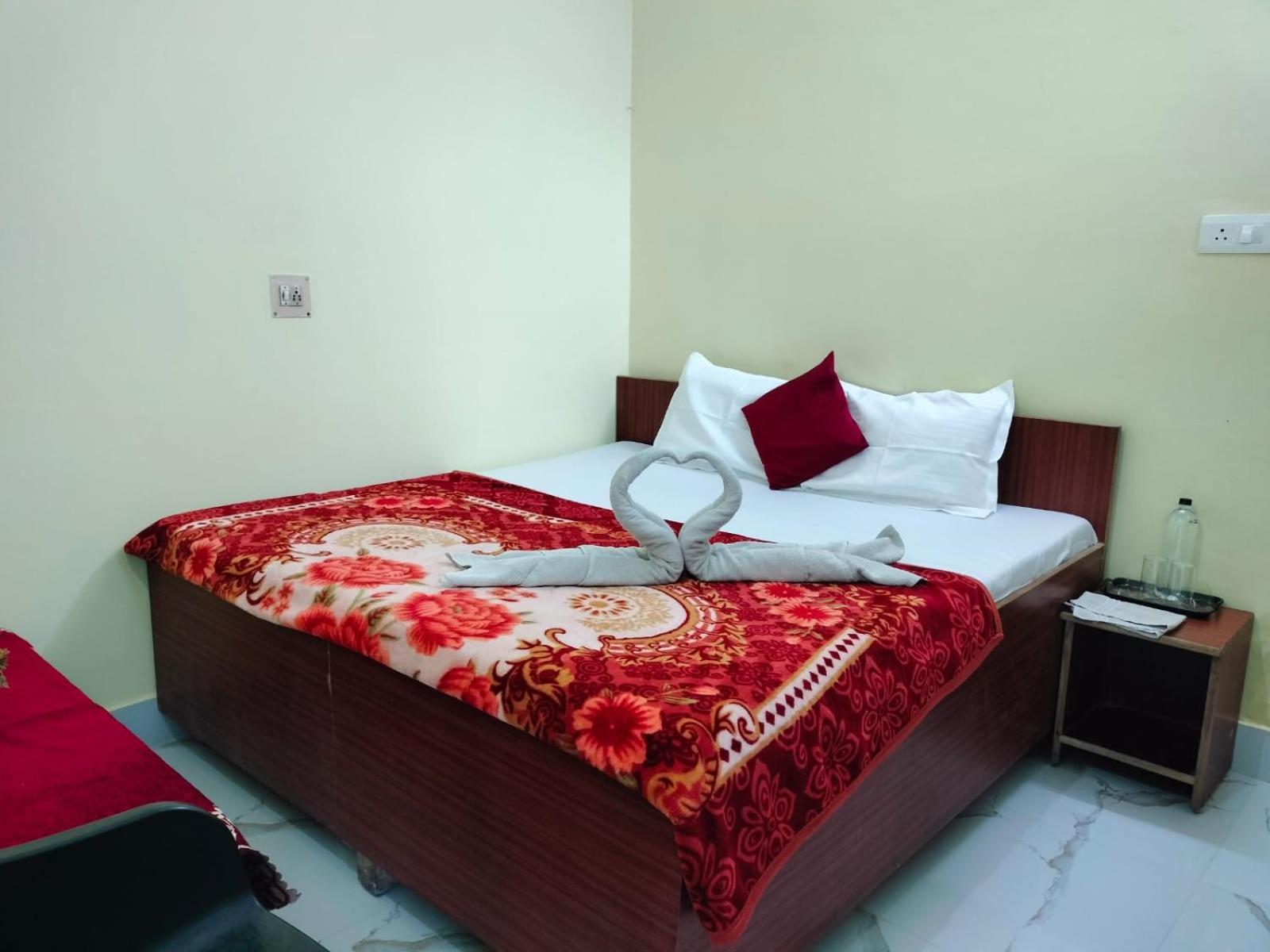 Jpm Guest House Váránaszi Kültér fotó
